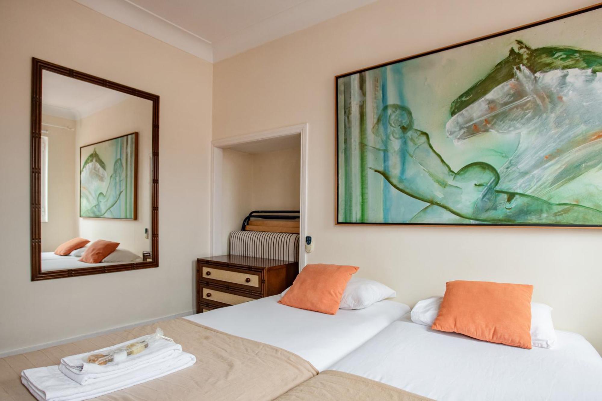 Large Family Flat In Campo De Ourique Hotel Lisboa Ngoại thất bức ảnh